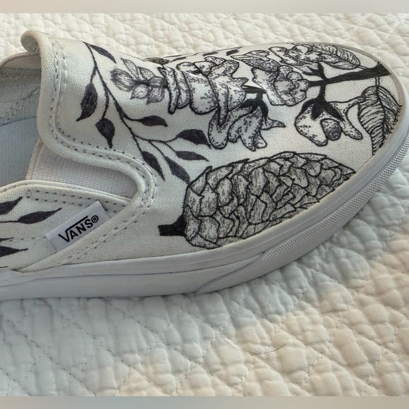 Vans Black/WhiteSlip-On, Custom Hand Drawn Design botanical theme, W Sz 9.5, M 8 - Picture 9 of 13